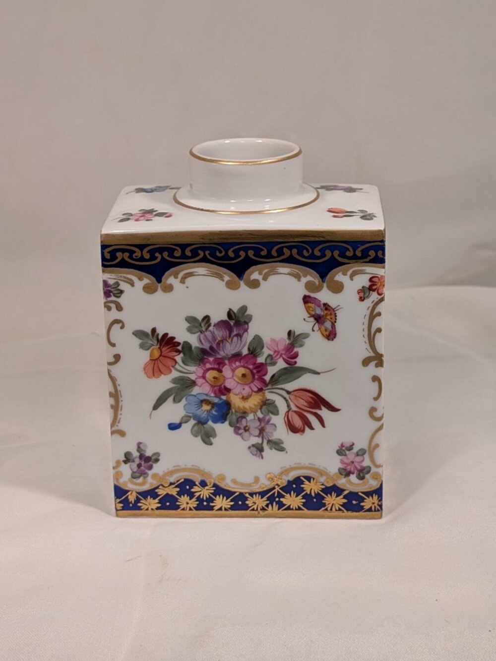 DRESDEN  FLORAL SPRAY TEA CADDY